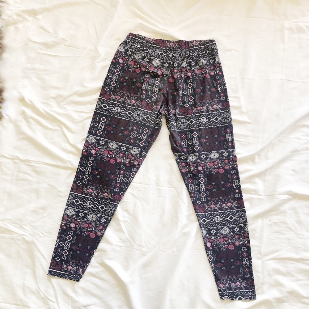 Maurices Geometric Print Leggings Black Maroon
